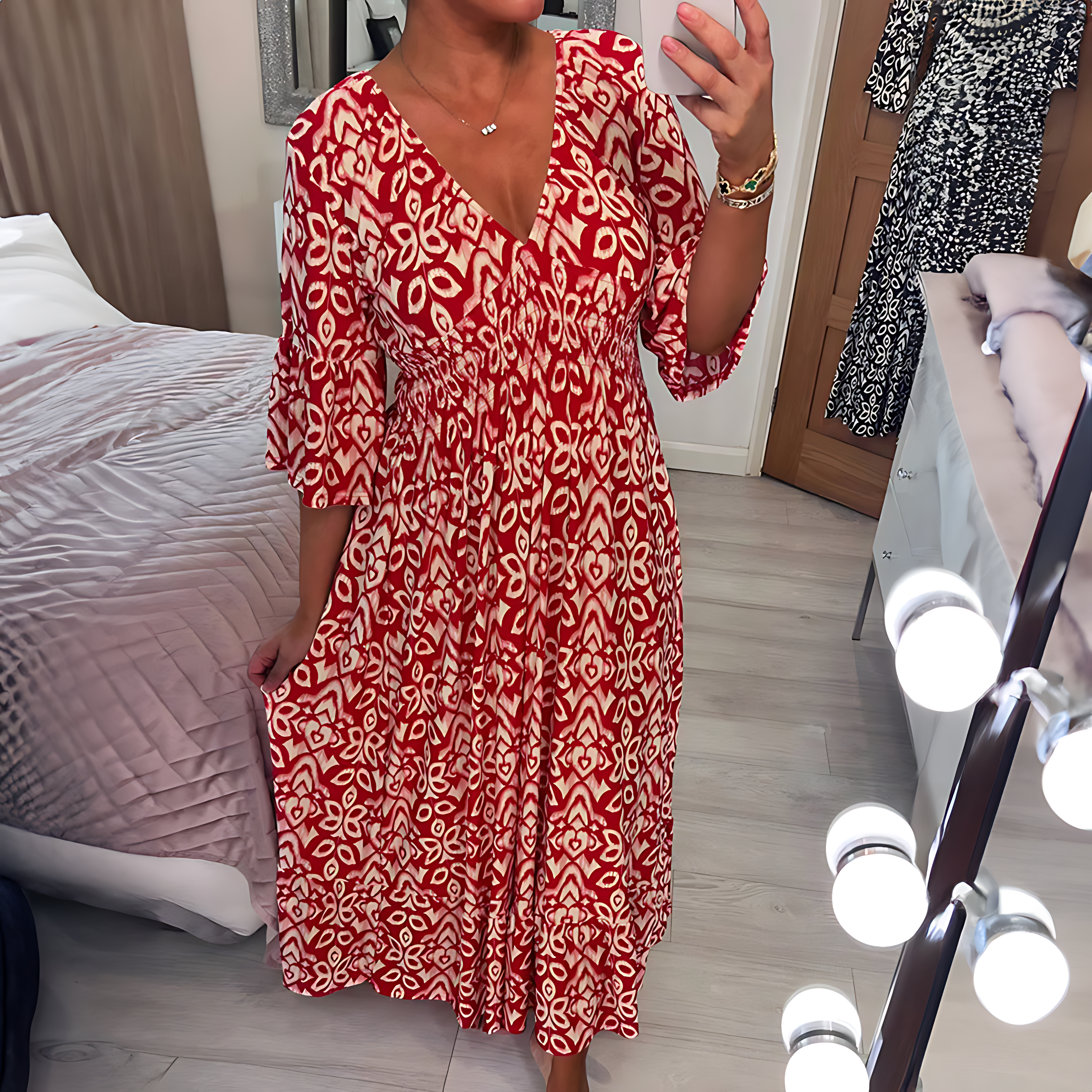 Aria Dress - Voel je als een boho-godin in deze lange jurk met V-hals en patroon!