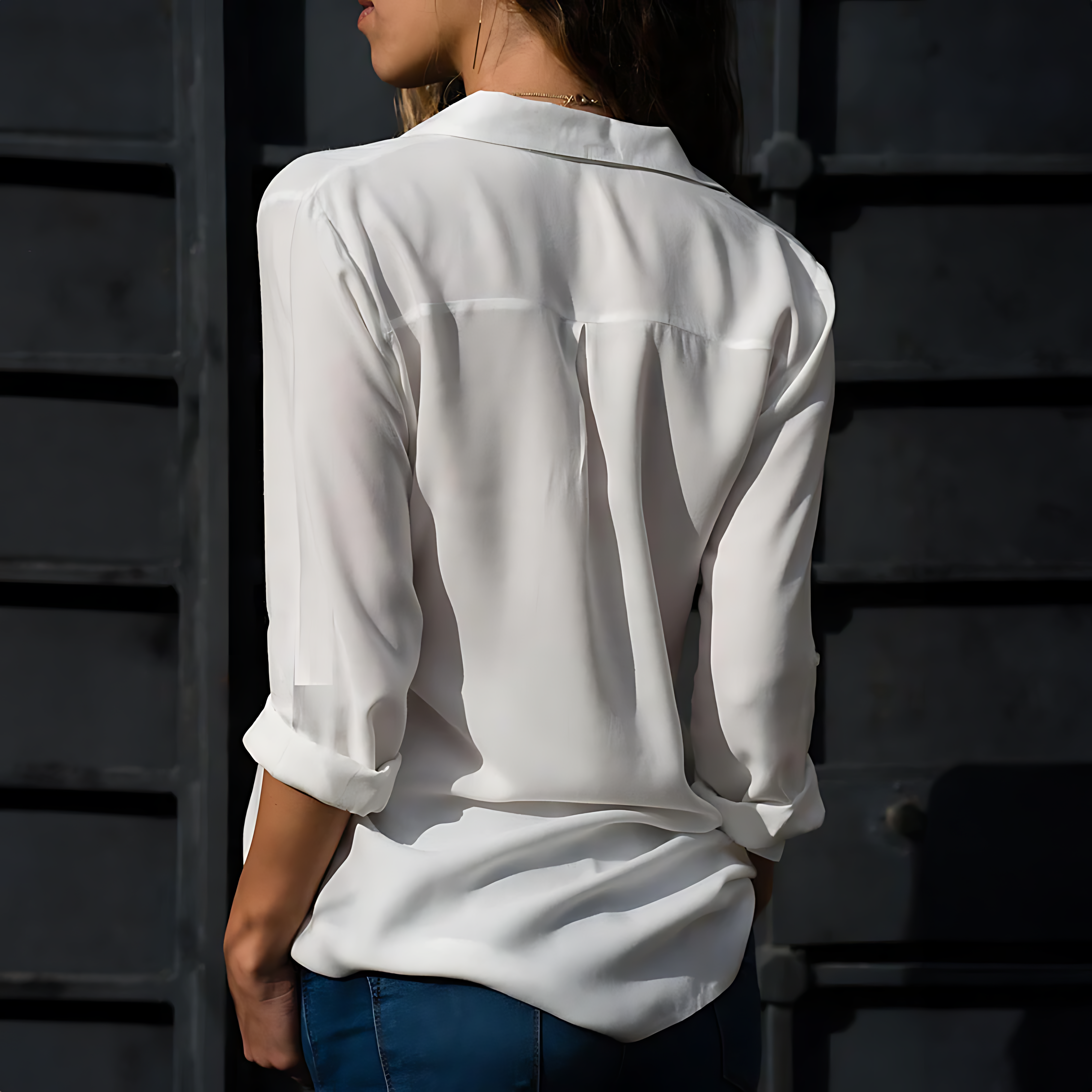 Susan Top - Voel je zelfverzekerd en comfortabel met dit lichte en luchtige button-down shirt!