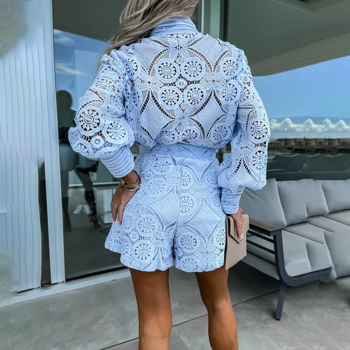 Yvonne 2-delige Romper Lace Set - Elegante Geborduurde Kanten Lange Mouwen en Shorts Set